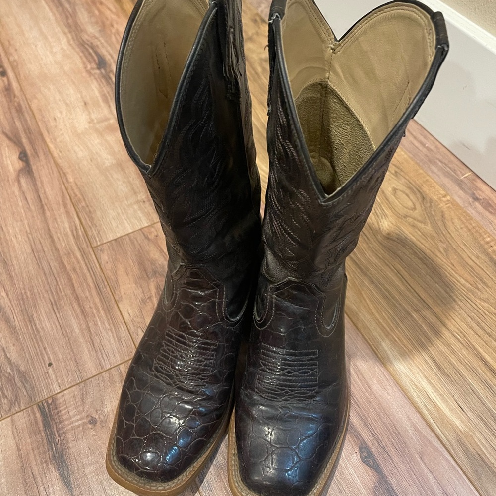Roper size 7.5 boots
